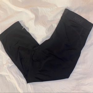 Cropped Nike Black Leggings
